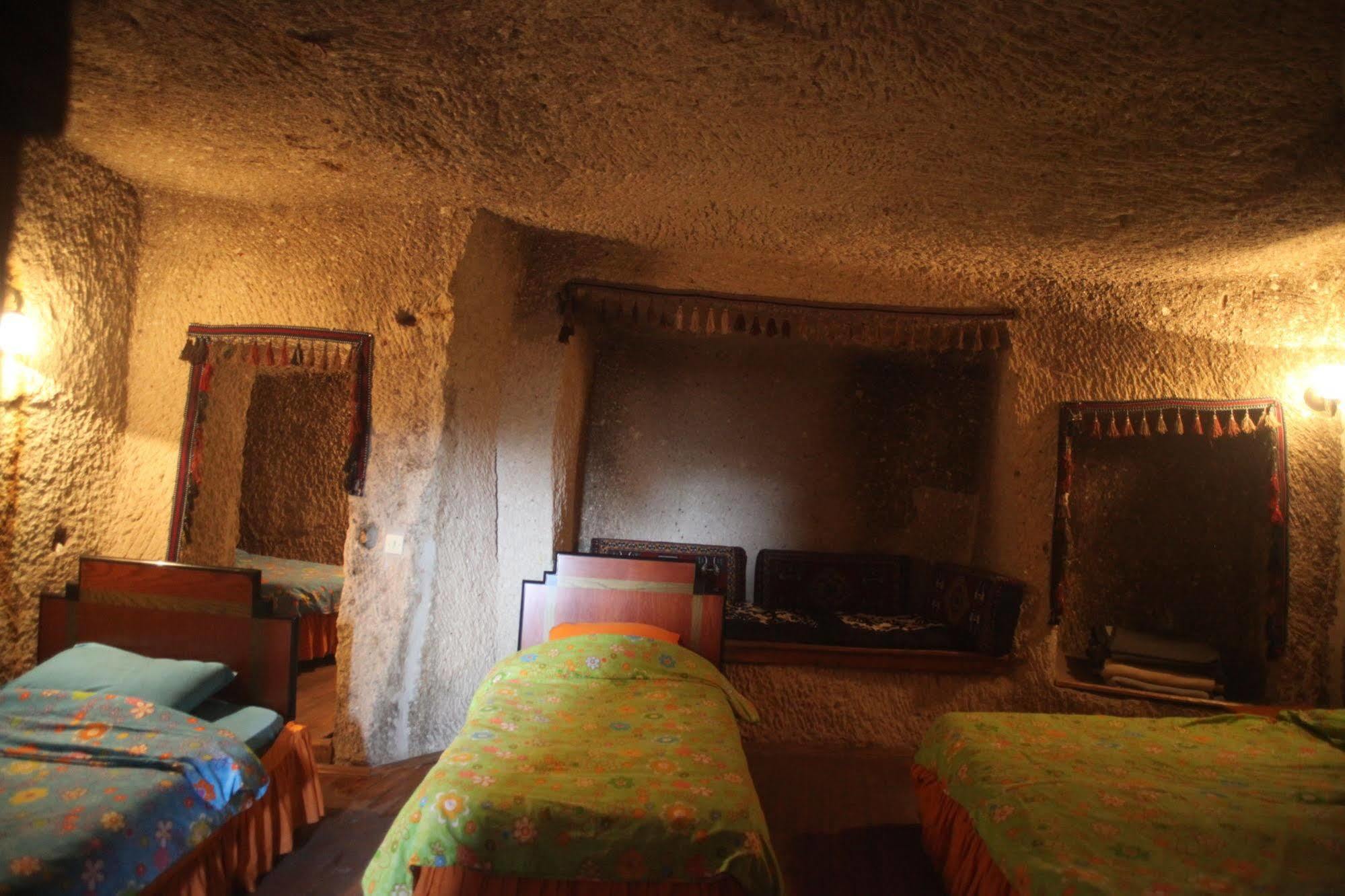 Sato Cave Hotel Göreme Exteriör bild